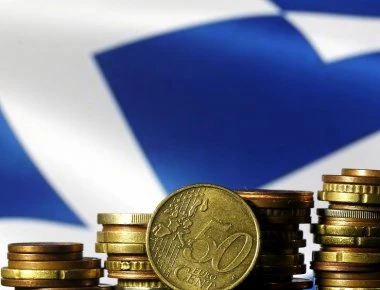 Reuters: «Η χώρα παραμένει δέσμια των πιστωτών της ευρωζώνης» παρά το τέλος των προγραμμάτων